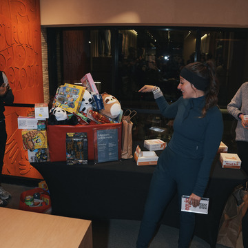 Monday Night Run Club Toy Drive photo 3