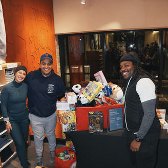 Monday Night Run Club Toy Drive photo 7